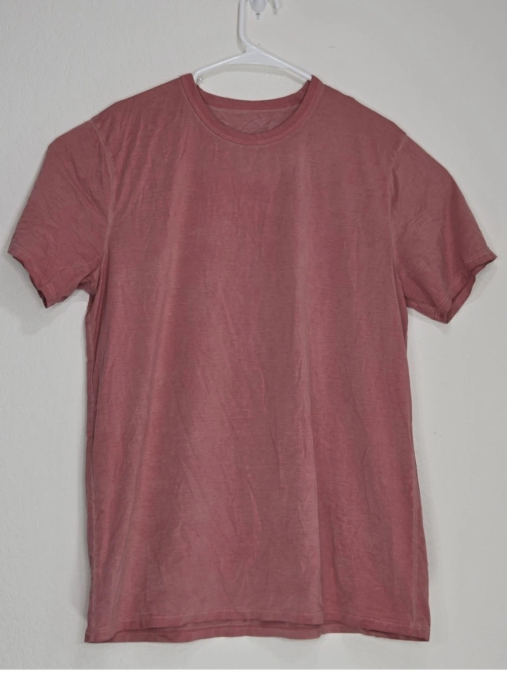 Lululemon 5 Year Basic T-Shirt Pink Salmon Color Size L/XL Mens